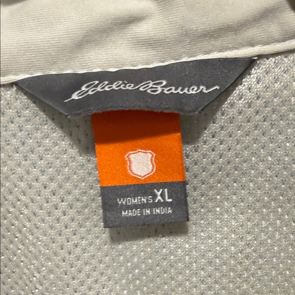 Columbia Light Blue Short-Sleeve Button-Down Shirt - Picture 4 of 6